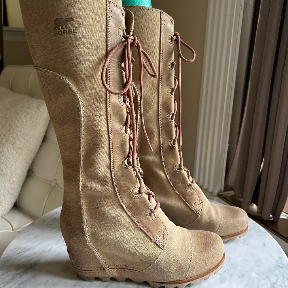 SOREL Cate The Great Tan Canvas Lace-Up Boots women’s size 8